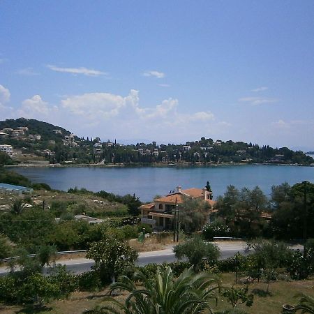 Athineos Apartments Коммено Экстерьер фото