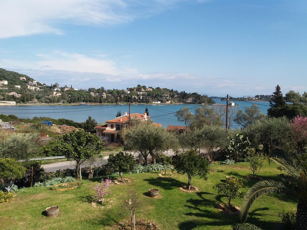 Athineos Apartments Коммено Экстерьер фото