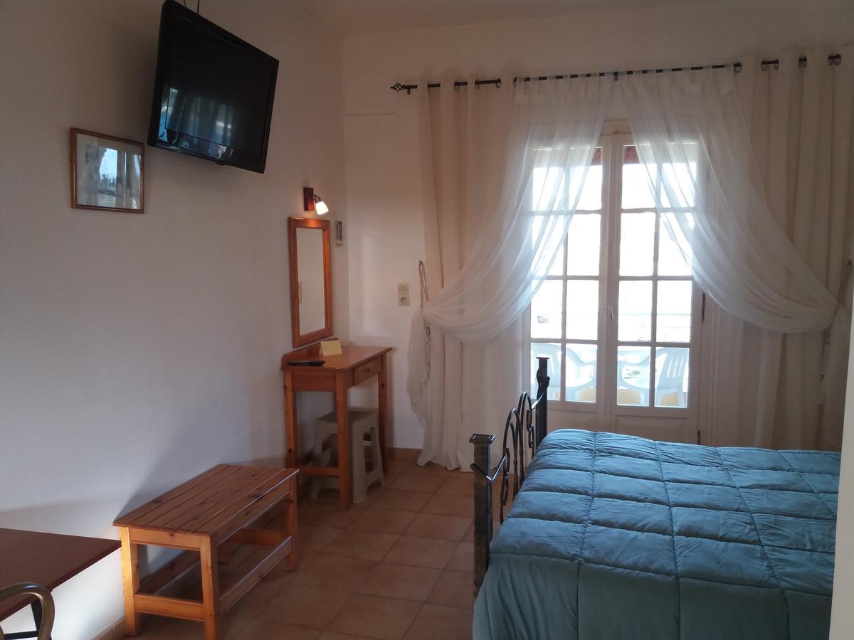 Athineos Apartments Коммено Экстерьер фото
