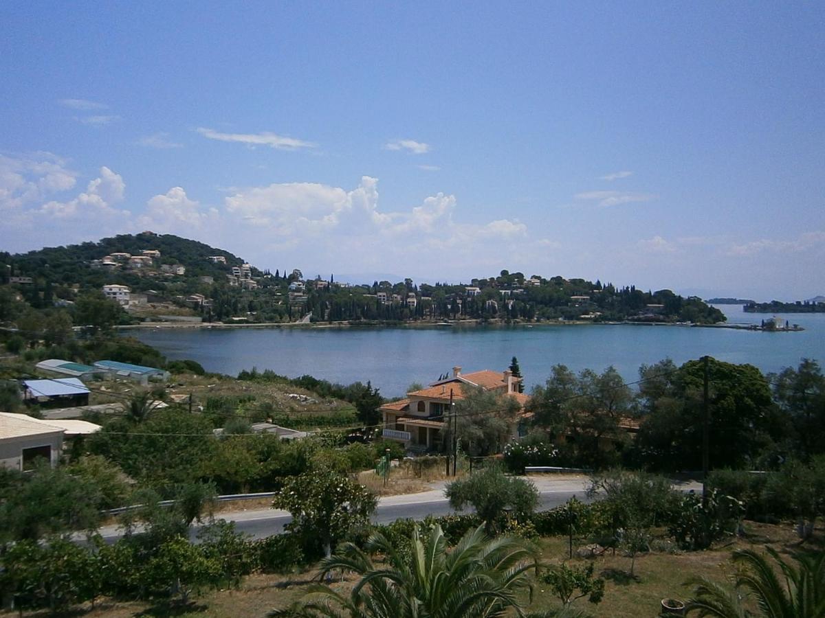 Athineos Apartments Коммено Экстерьер фото